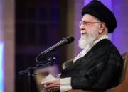Momen Presenter TV Iran Menangis Saat Umumkan Kematian Khamenei
