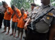 Polisi Gerebek Lokasi Narkotika Beredar di Balik Bilik Karaoke Jakarta Utara
